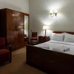 Astoria Hotel 3*