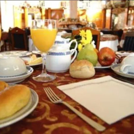 Hotel Astoria 3*