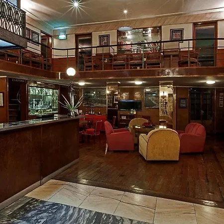 Astoria Hotel 3*