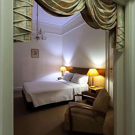 Astoria Szálloda 3*