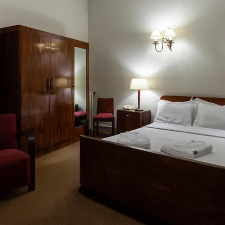 Astoria Hotel 3*