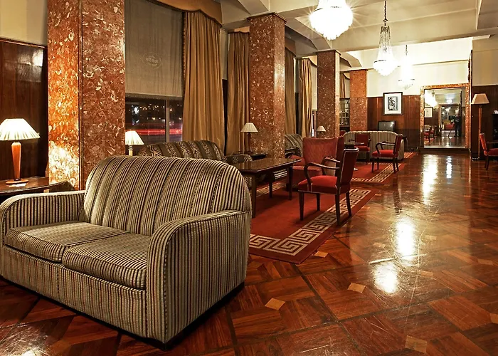 Astoria Hotel 3*